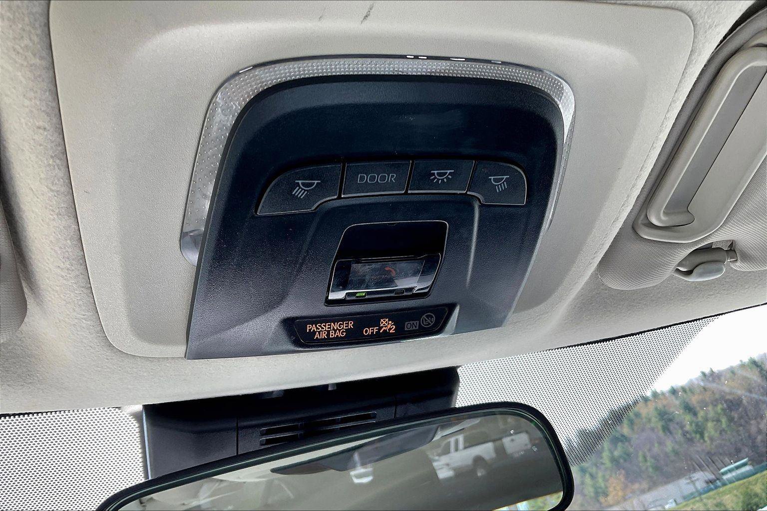 Used 2024 Toyota Corolla LE FWD image 31