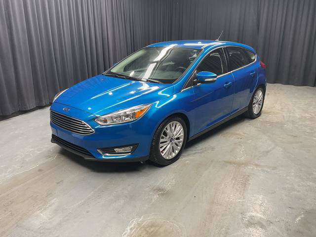 Used 2016 Ford Focus Titanium image 2