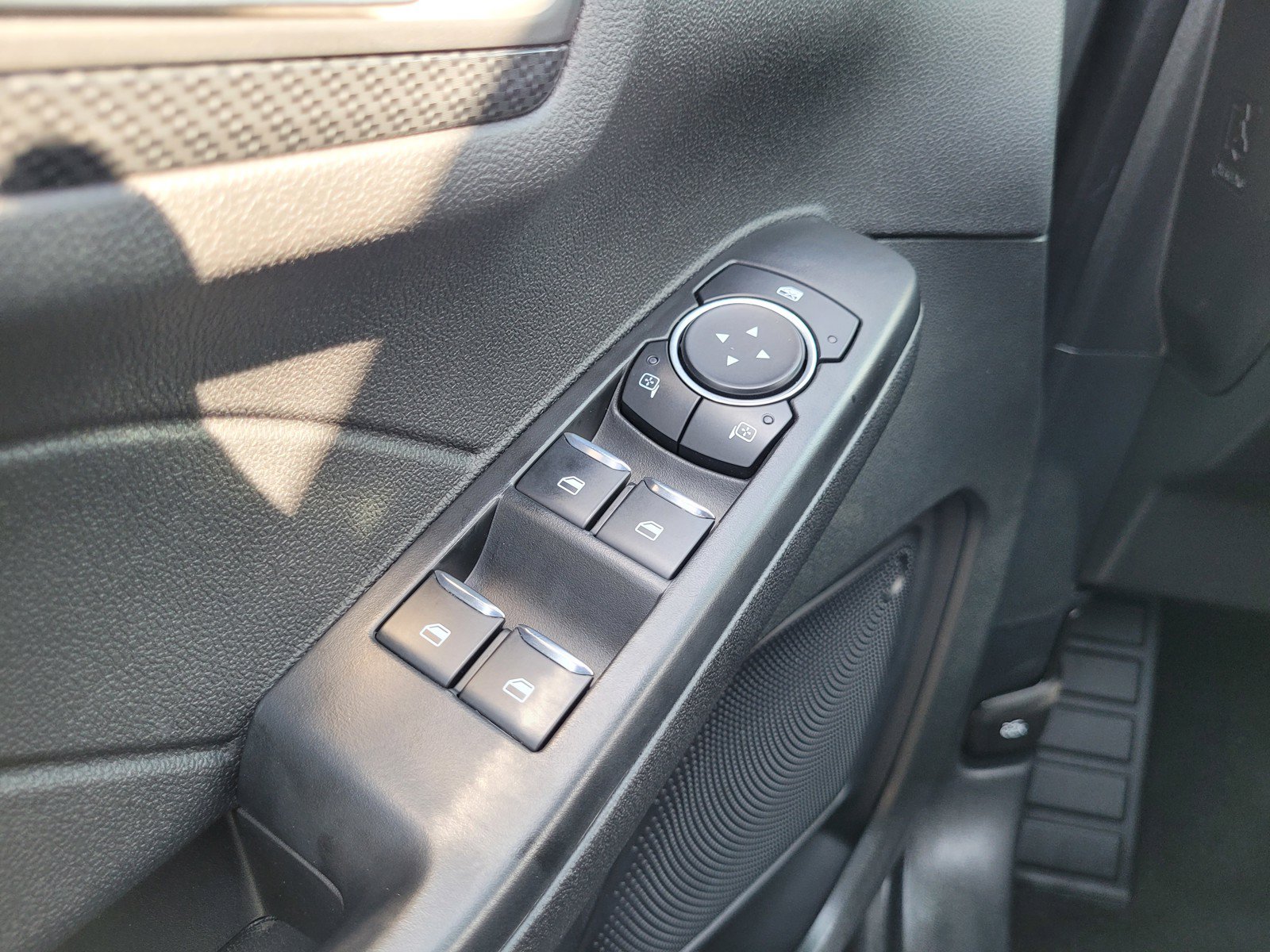 Used 2025 Ford Escape ST-Line AWD/4WD image 26