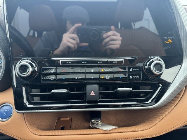 Used 2022 Toyota Highlander Platinum image 21