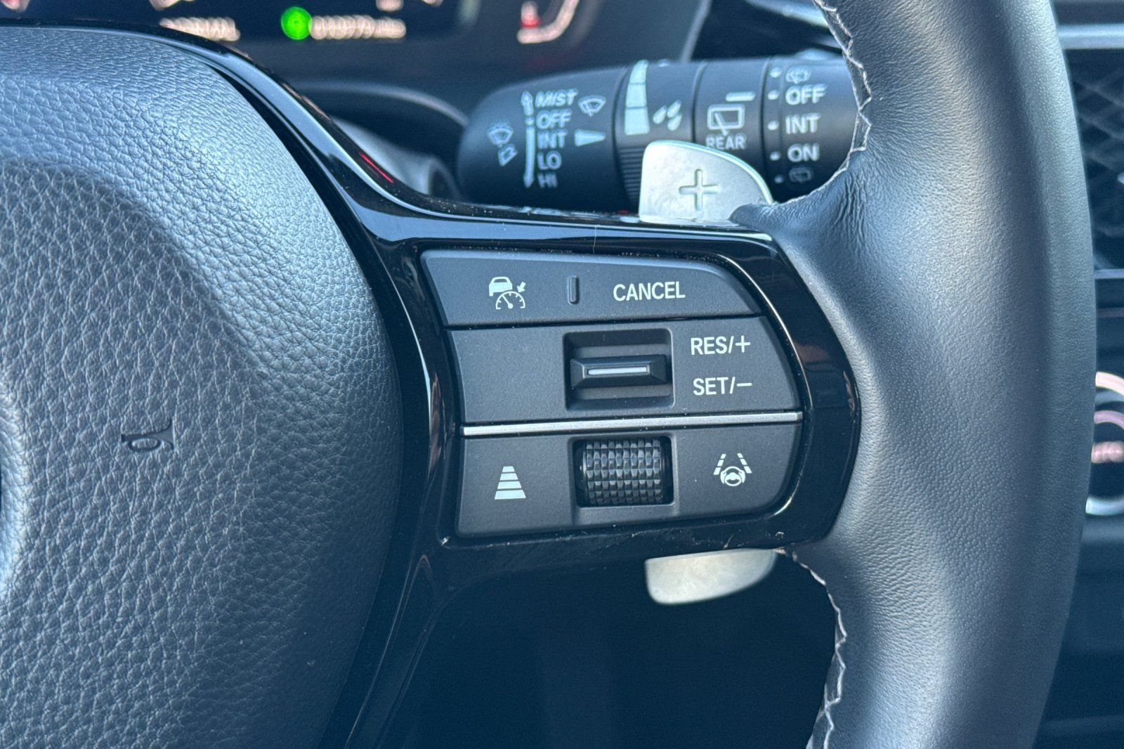 Used 2025 Acura ADX FWD image 27