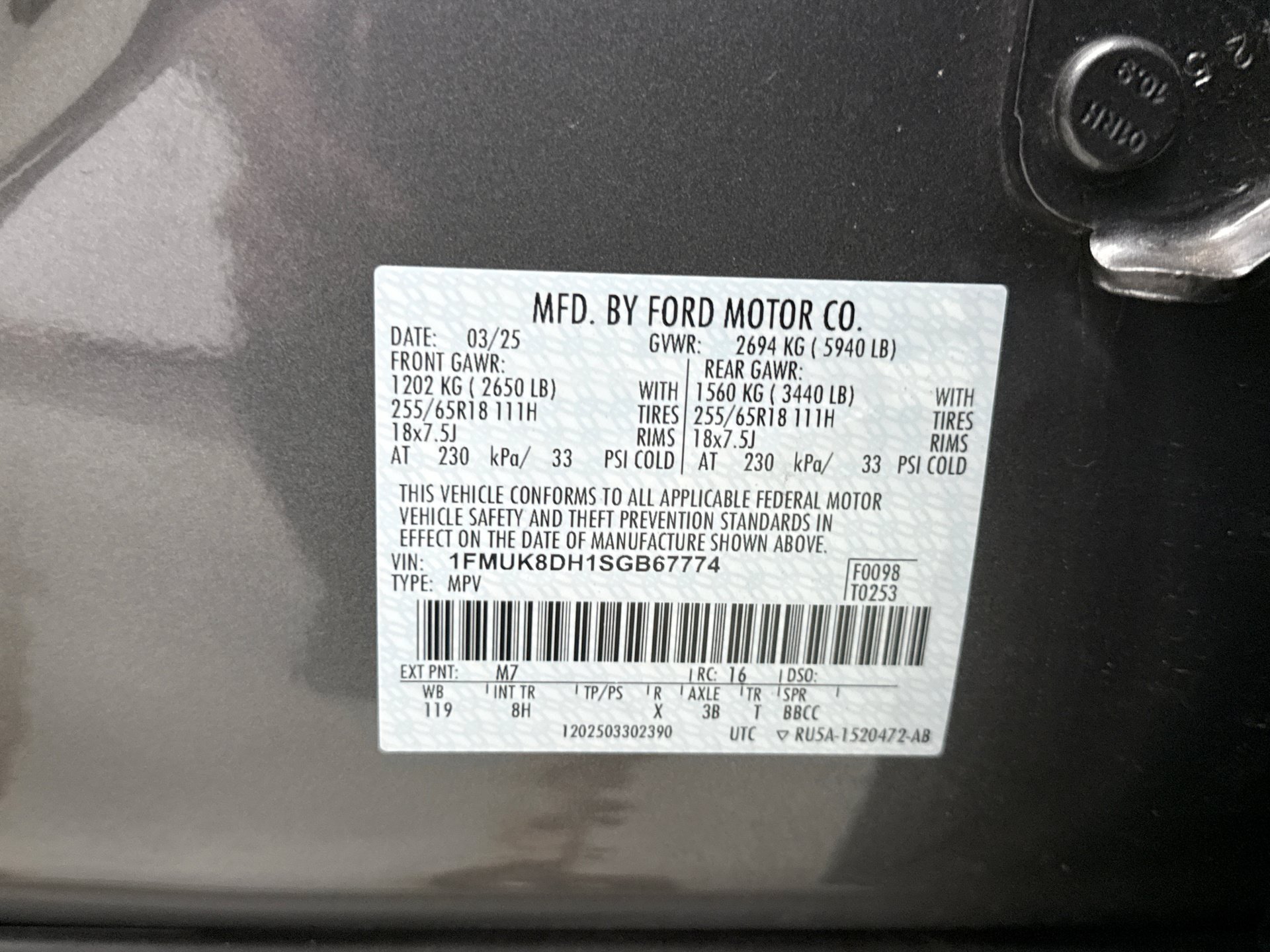 Used 2025 Ford Explorer Active AWD/4WD image 25