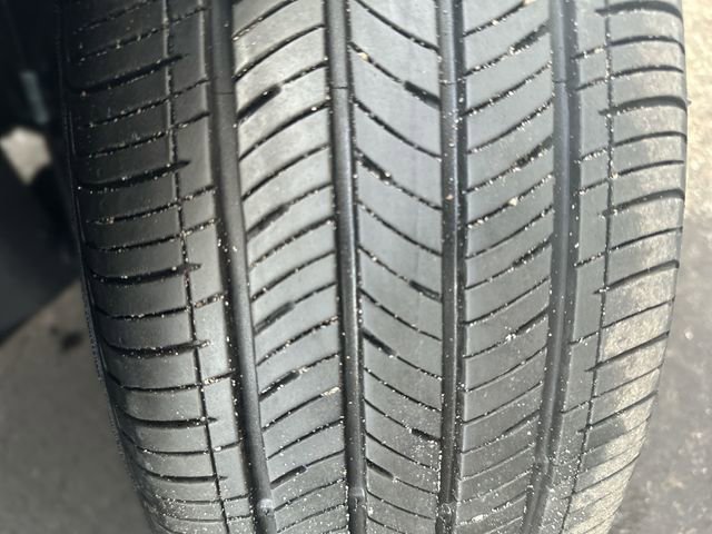 Used 2023 Hyundai Elantra SEL w/ Cargo Package image 11