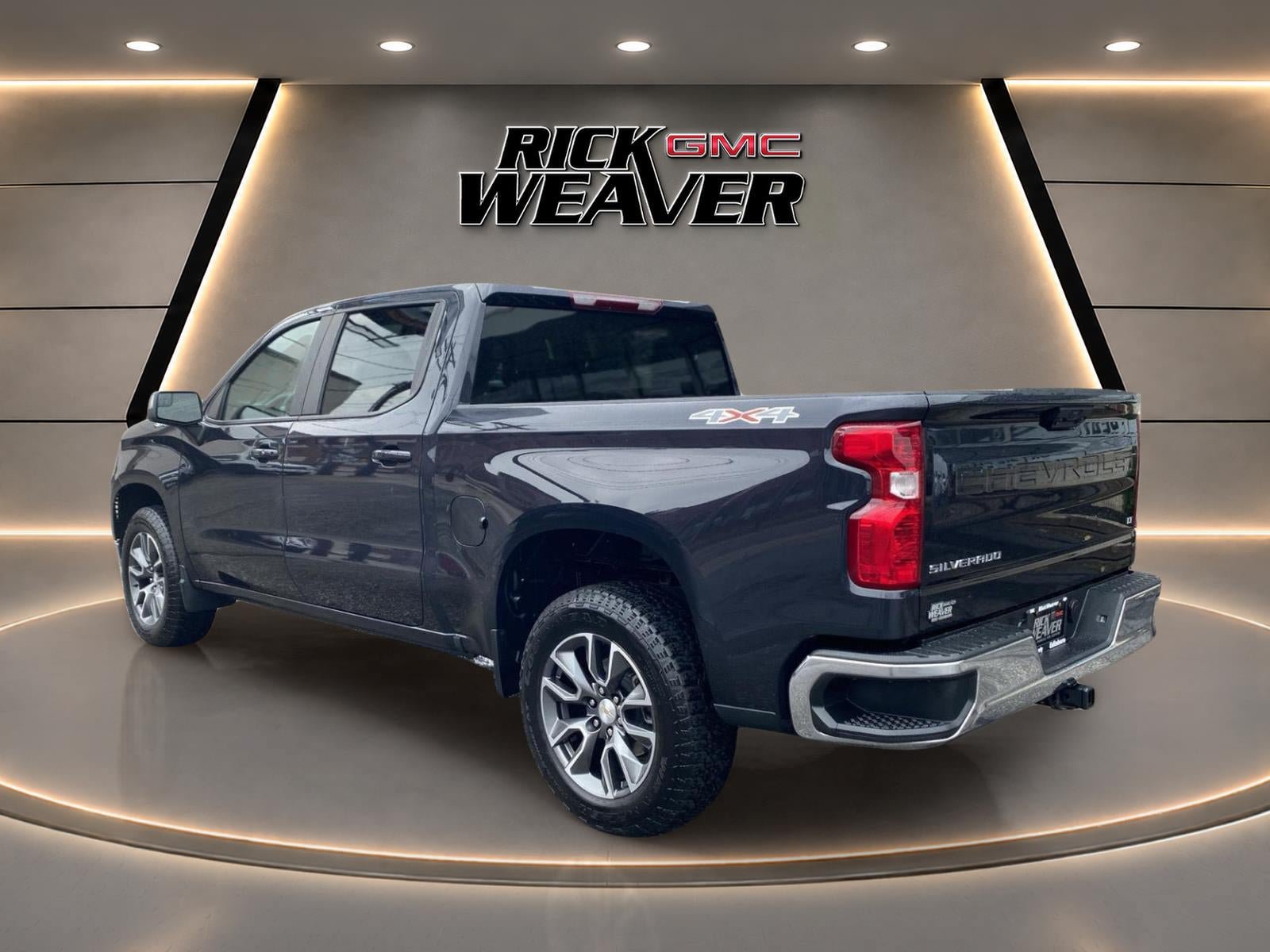 Used 2023 Chevrolet Silverado 1500 LT AWD/4WD image 5