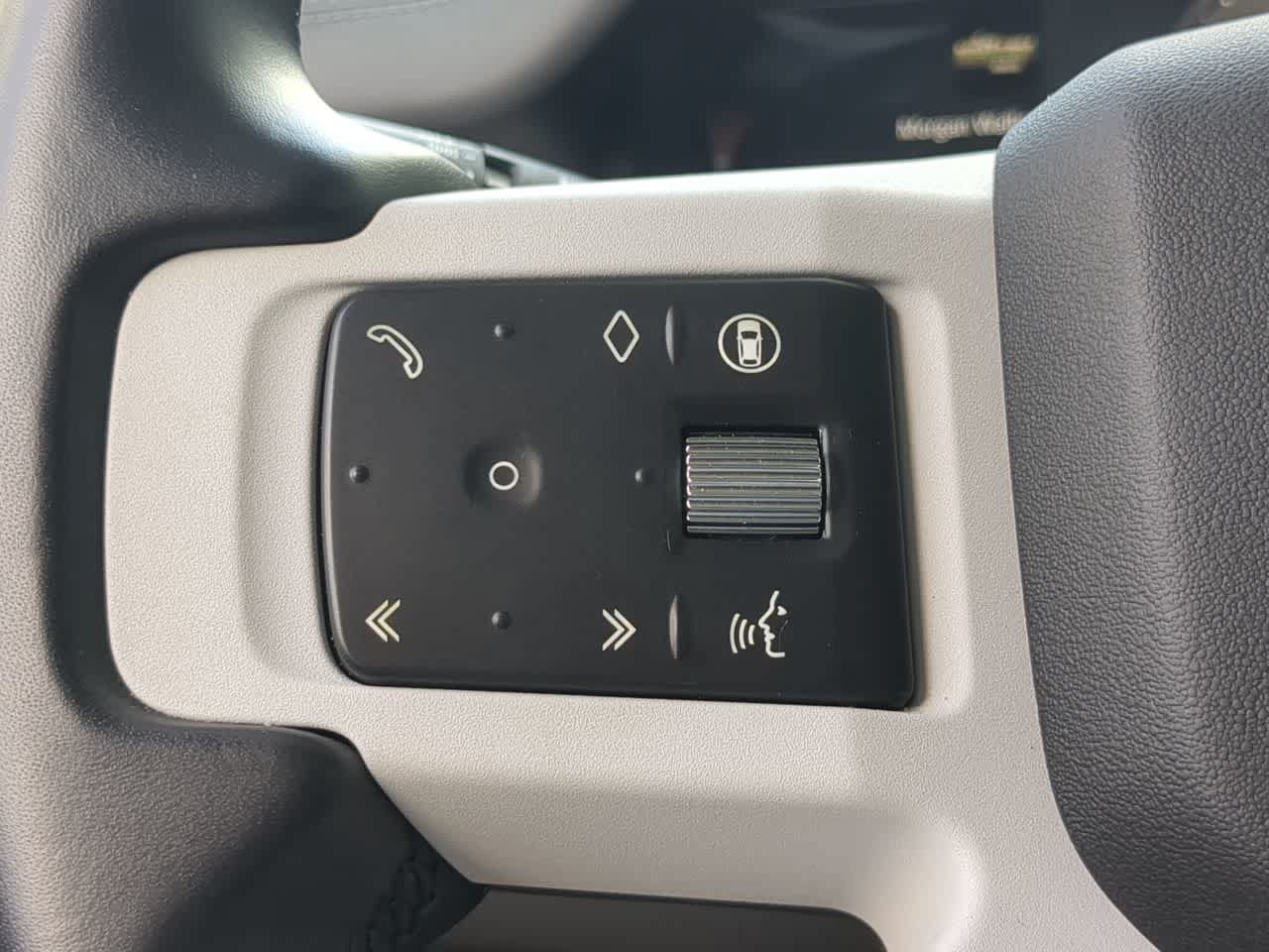 Certified 2025 Land Rover Defender 110 X-Dynamic SE AWD/4WD image 24