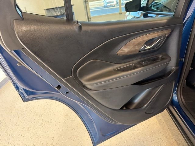 Used 2023 GMC Terrain Denali image 44