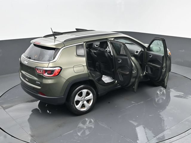 Used 2018 Jeep Compass Latitude AWD/4WD image 23