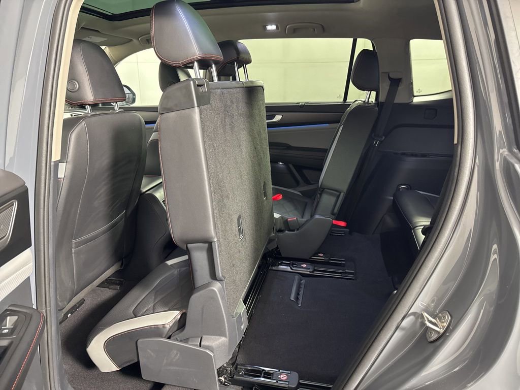 Used 2024 Volkswagen Atlas Peak Edition SEL image 20