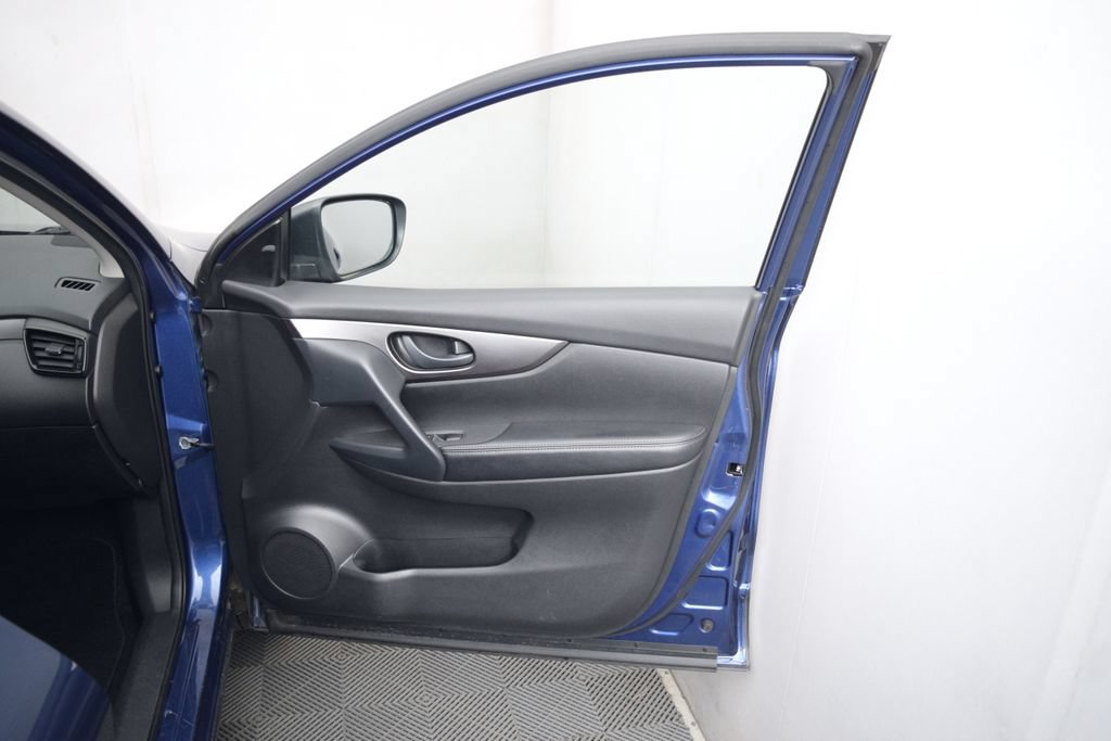 Used 2021 Nissan Rogue Sport S AWD/4WD image 15