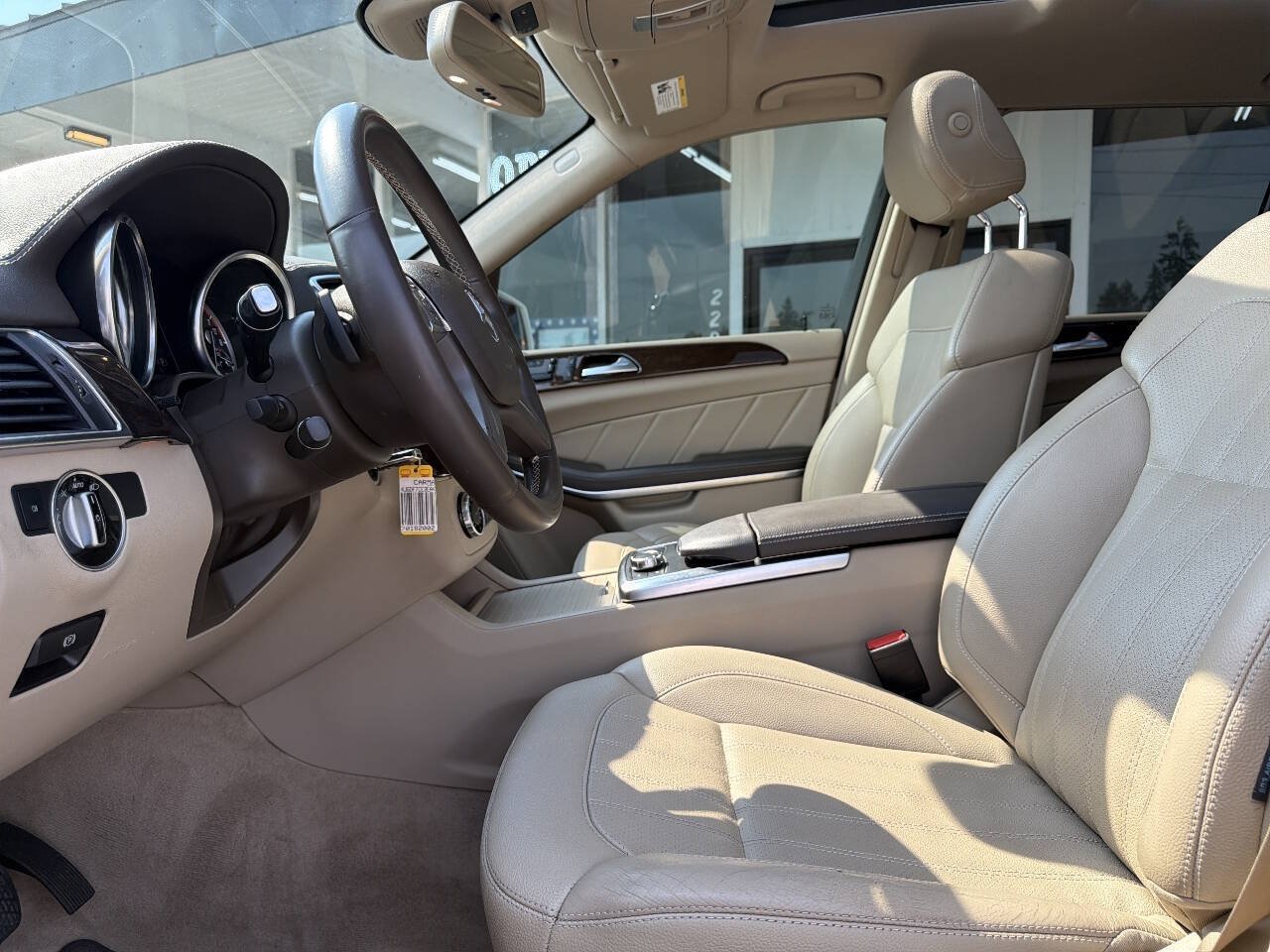 Used 2014 Mercedes-Benz GL 450 4MATIC image 28