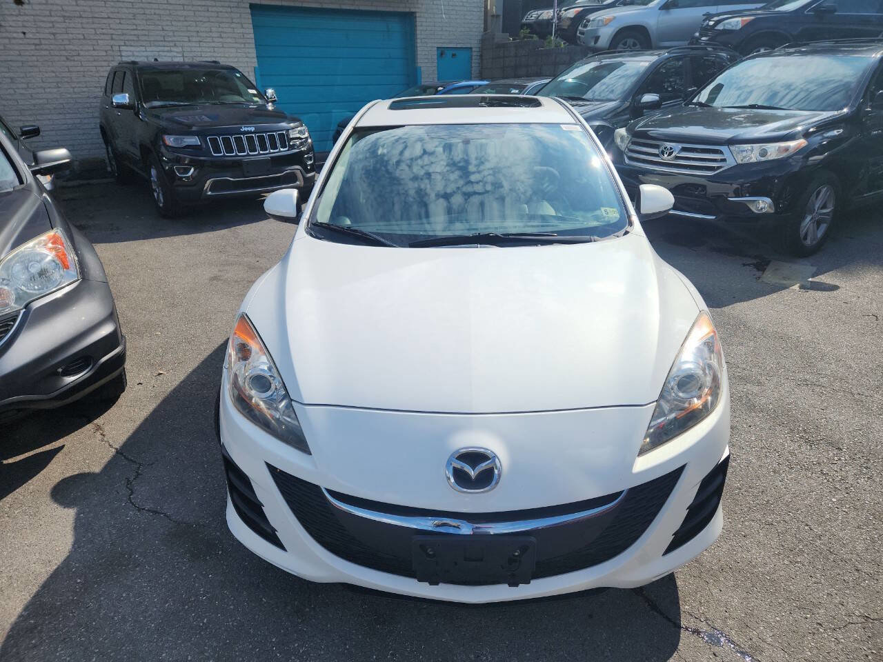 Used 2010 MAZDA MAZDA3 i Touring image 4