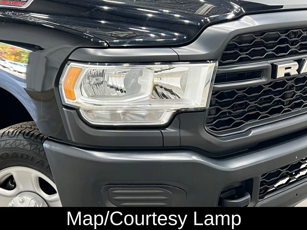 Used 2022 RAM 3500 Tradesman image 34