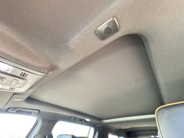 Used 2023 GMC Yukon XL AT4 w/ AT4 Premium Package image 18