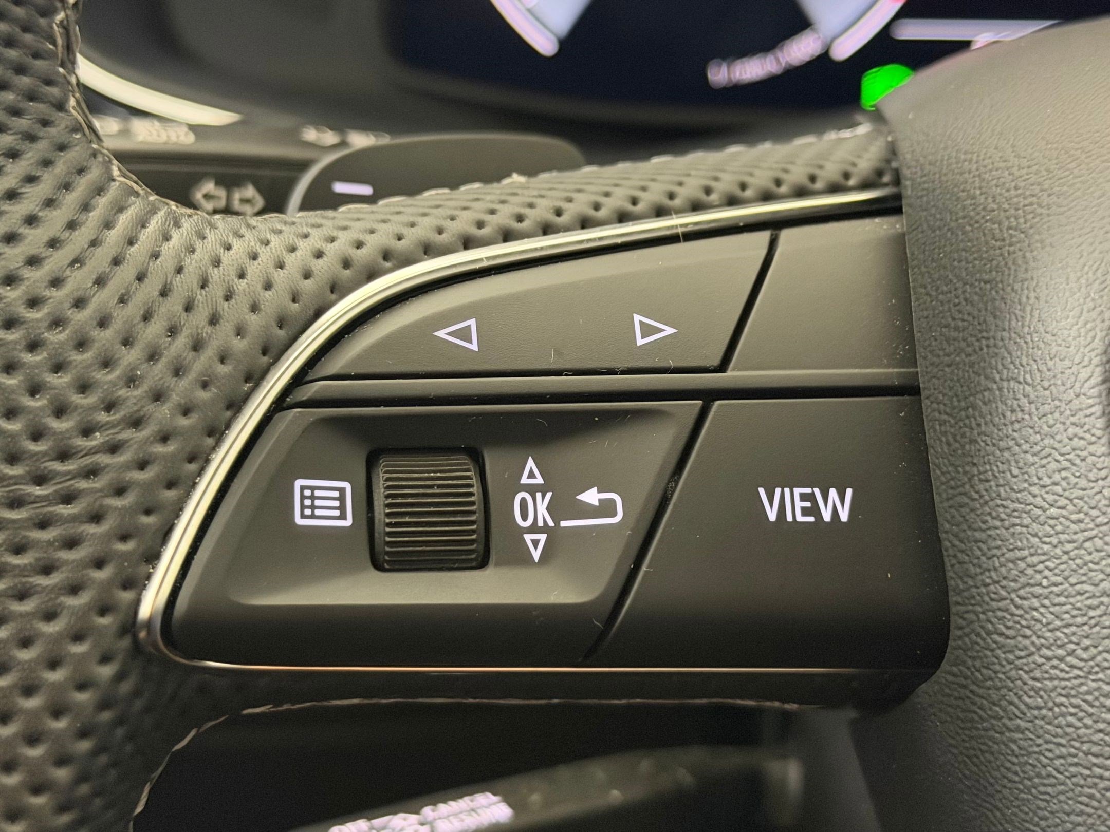 Used 2024 Audi SQ8 Prestige image 17