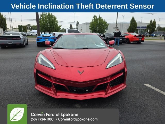 Used 2025 Chevrolet Corvette Z06 RWD image 9