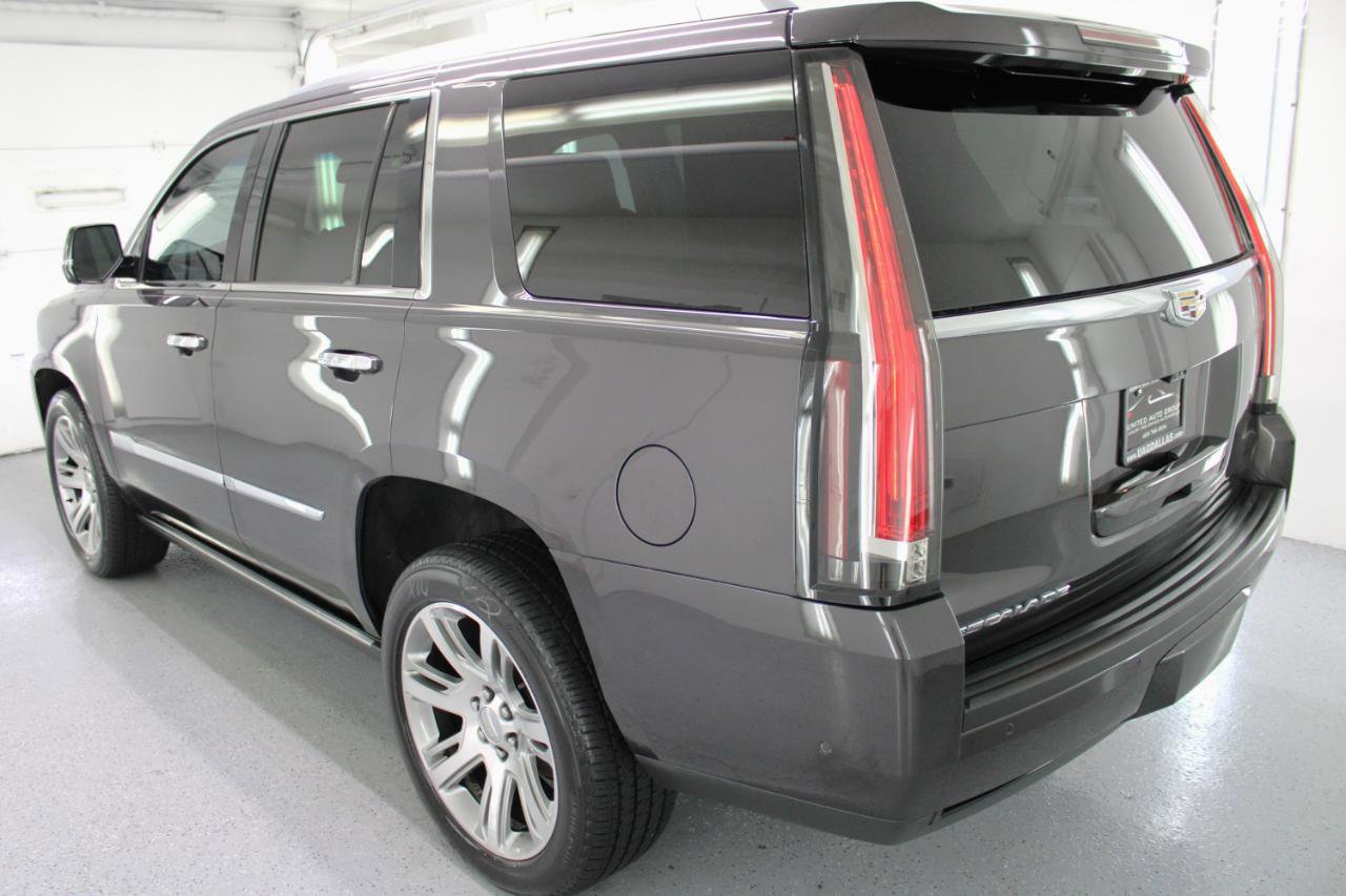 Used 2018 Cadillac Escalade Premium Luxury image 7