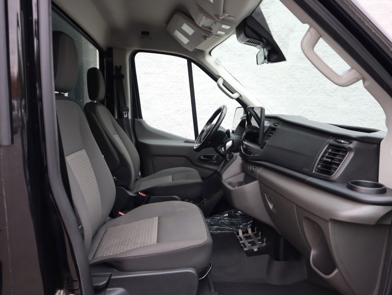 Used 2022 Ford Transit 350 image 16