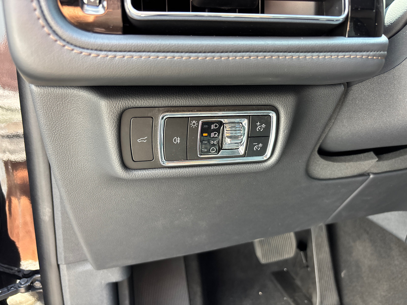 New 2026 Lincoln Aviator Reserve AWD/4WD image 14