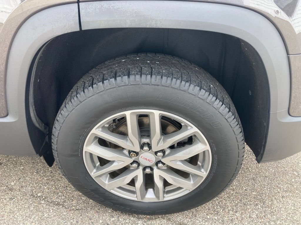 Certified 2018 GMC Acadia SLE w/ Driver Alert Package I AWD/4WD image 9
