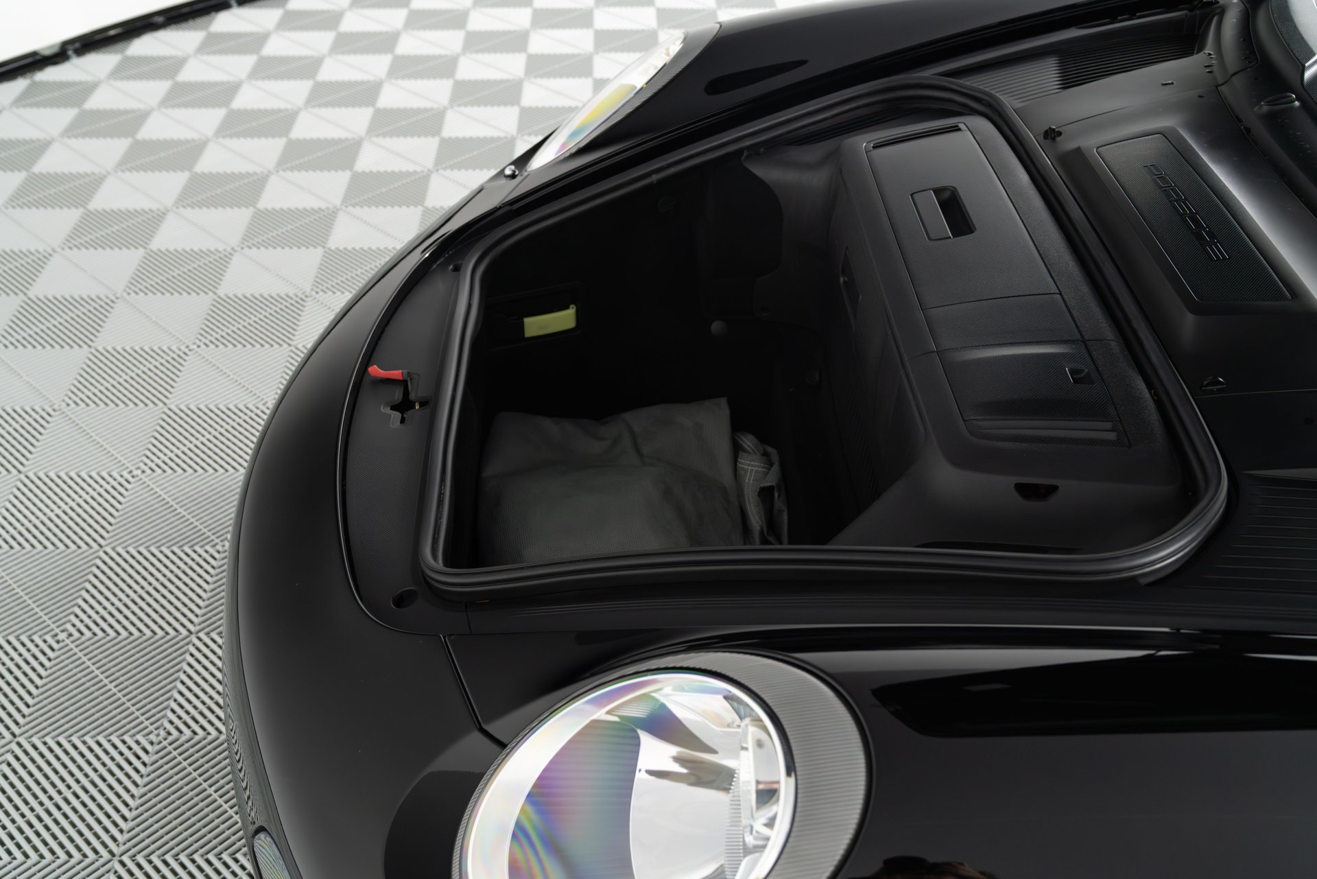 Used 2005 Porsche 911 Carrera S RWD image 42