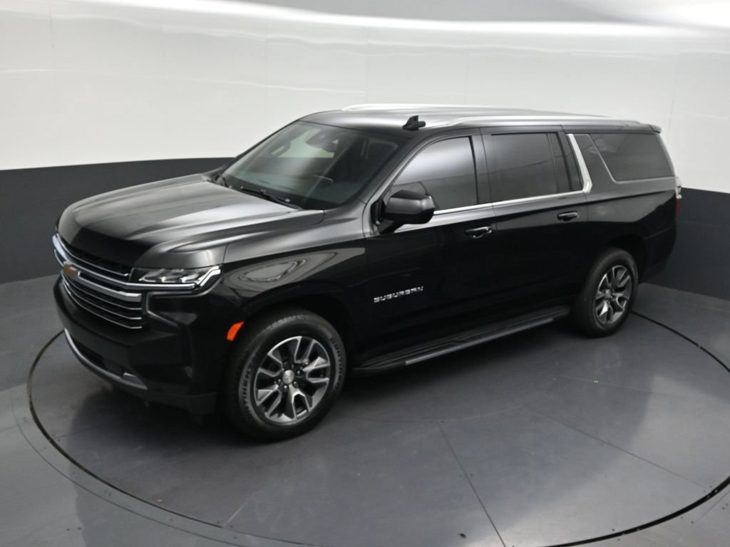 Used 2023 Chevrolet Suburban LT RWD image 18