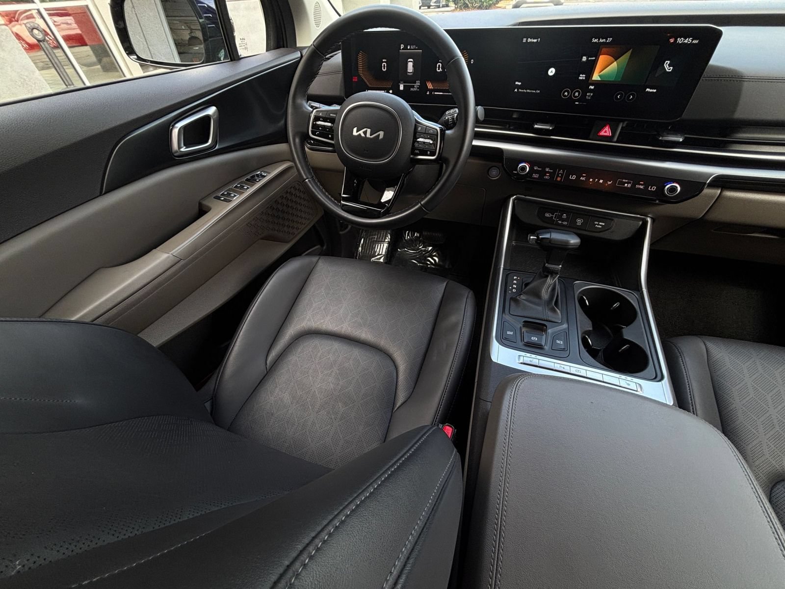 Used 2026 Kia Carnival FWD image 36