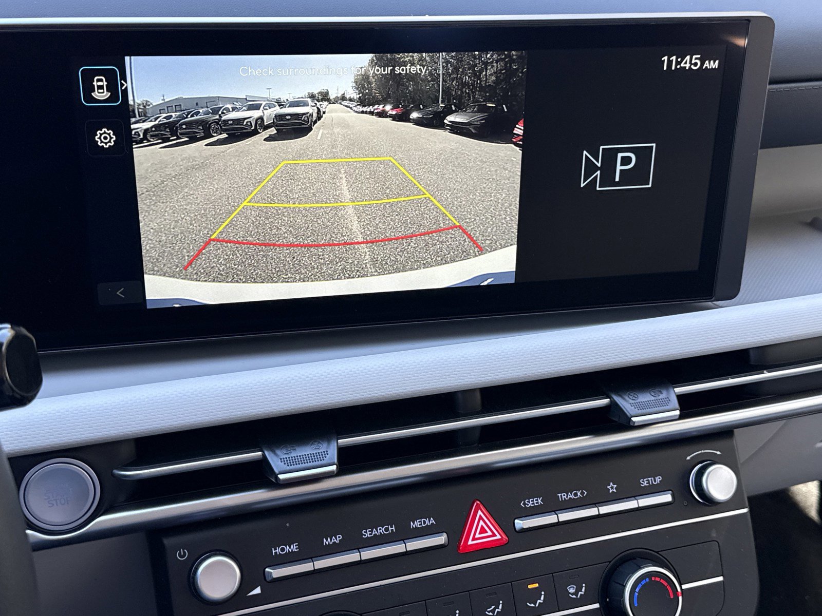 Certified 2025 Hyundai Tucson SE image 23