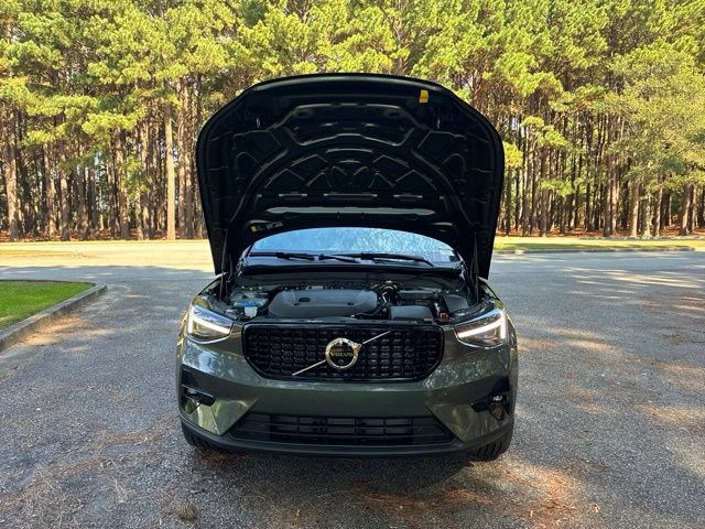 New 2026 Volvo XC40 B5 Plus w/ Protection Package Premier AWD/4WD image 21
