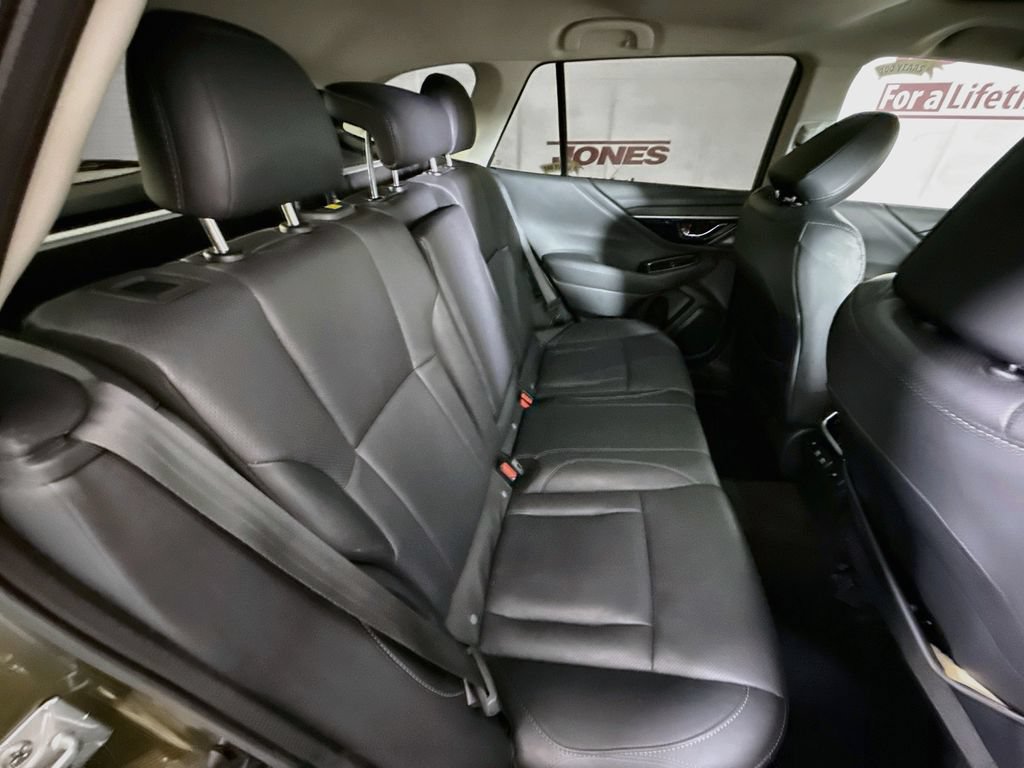 Used 2022 Subaru Outback Limited AWD/4WD image 33