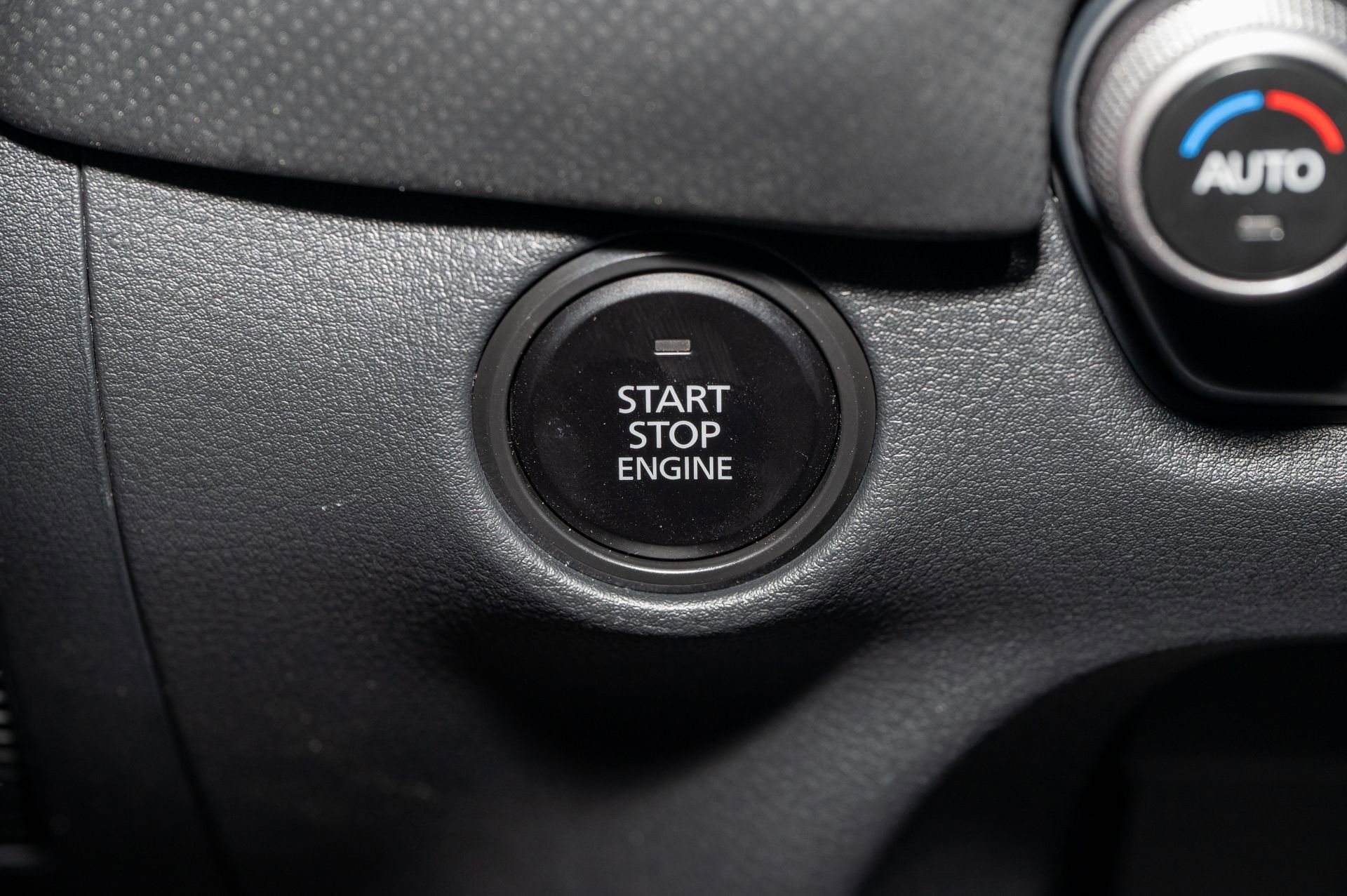 Used 2025 MAZDA CX-50 AWD 2.5 S w/ Weather Package image 33