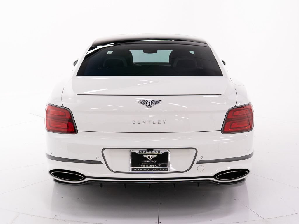 Used 2025 Bentley Flying Spur Plug-In Hybrid AWD/4WD image 4