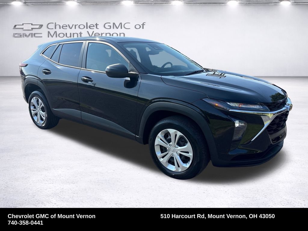 Used 2024 Chevrolet Trax LS FWD image 7
