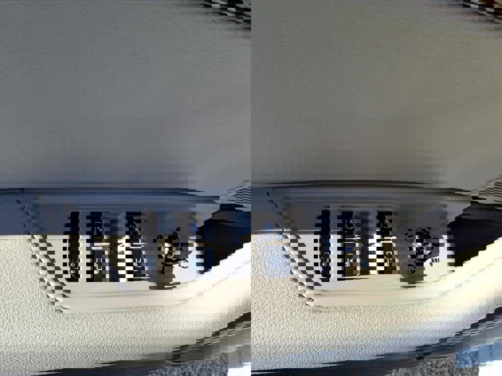 Used 2017 Audi A4 2.0T Premium Plus w/ Premium Plus Package image 12