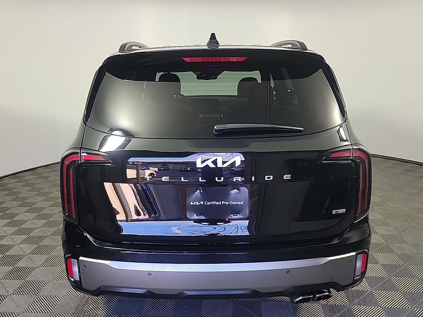 Used 2023 Kia Telluride EX X-Line image 5