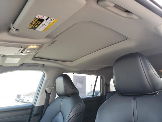 Used 2021 Toyota Highlander XLE image 22