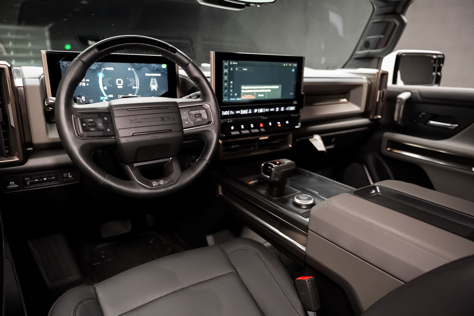 Used 2024 GMC Hummer EV 2X w/ Extreme Off-Road Package image 2