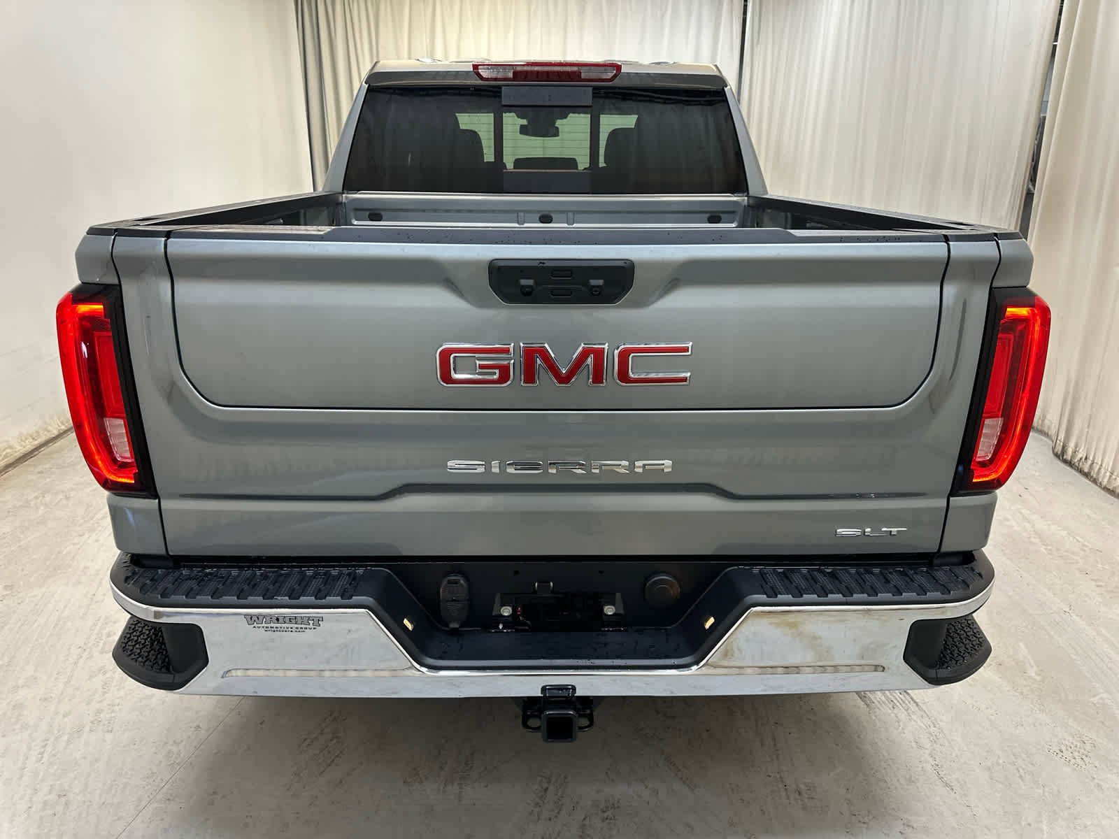 New 2026 GMC Sierra 1500 SLT w/ SLT Convenience Package image 8