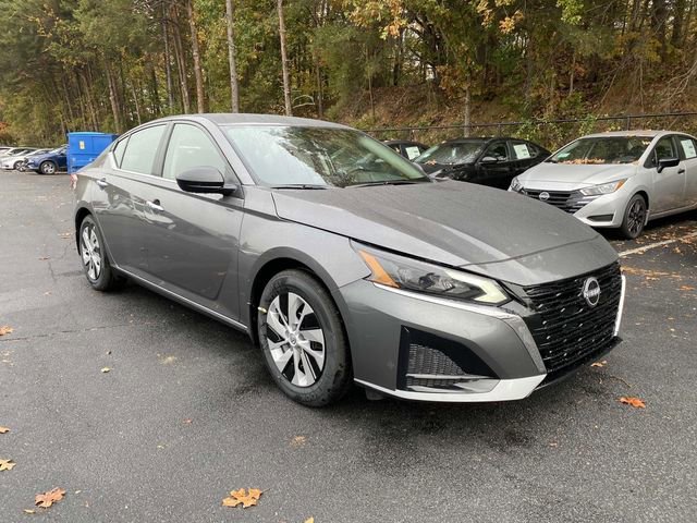 Used 2025 Nissan Altima 2.5 S image 7