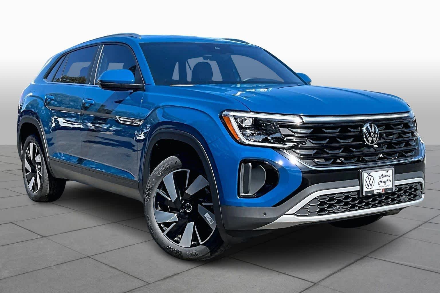 New 2026 Volkswagen Atlas Cross Sport SE image 2