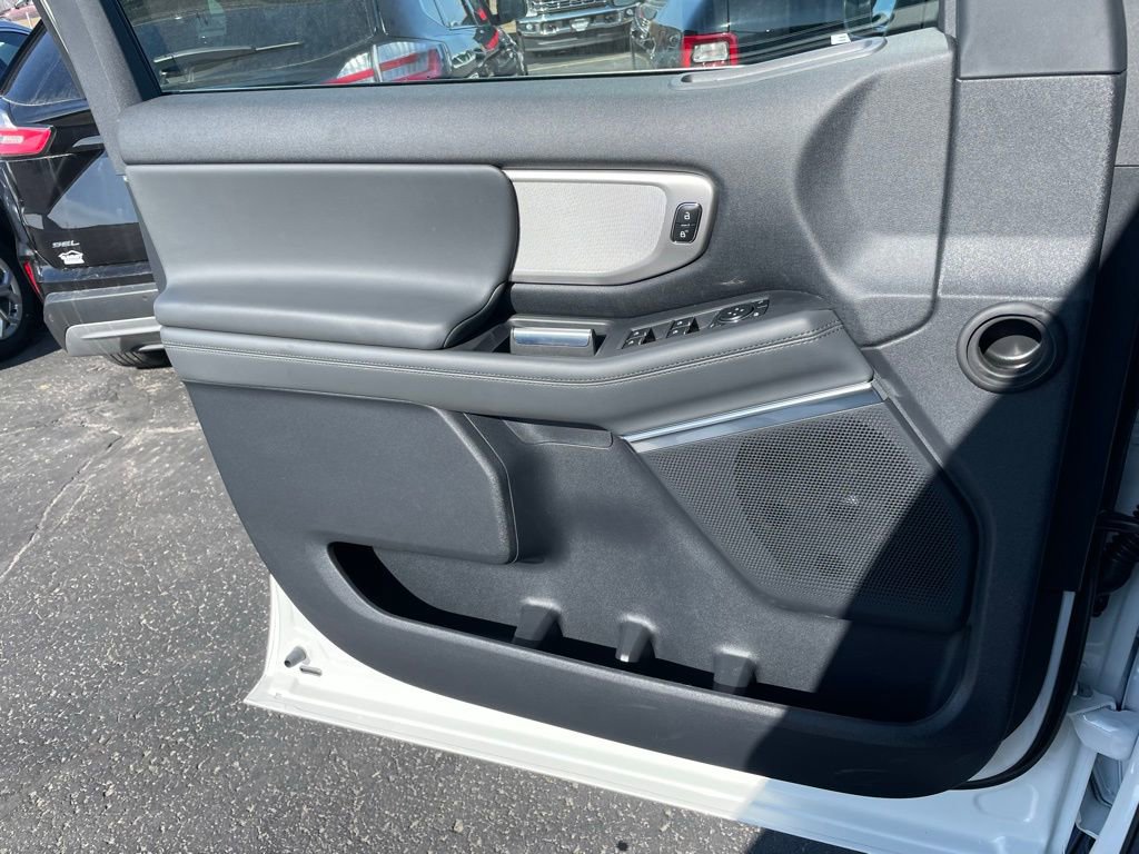 New 2026 Ford Expedition Active image 57