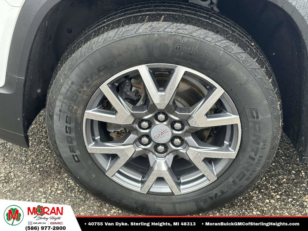 Certified 2023 GMC Acadia SLT FWD image 9