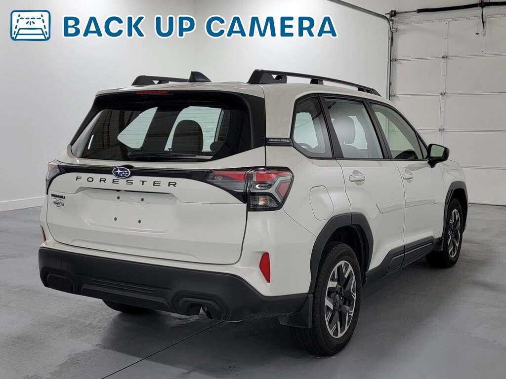 Used 2025 Subaru Forester AWD/4WD image 9