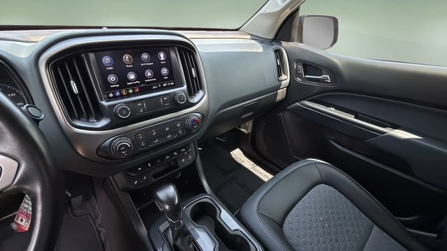 Used 2022 Chevrolet Colorado Z71 AWD/4WD image 25