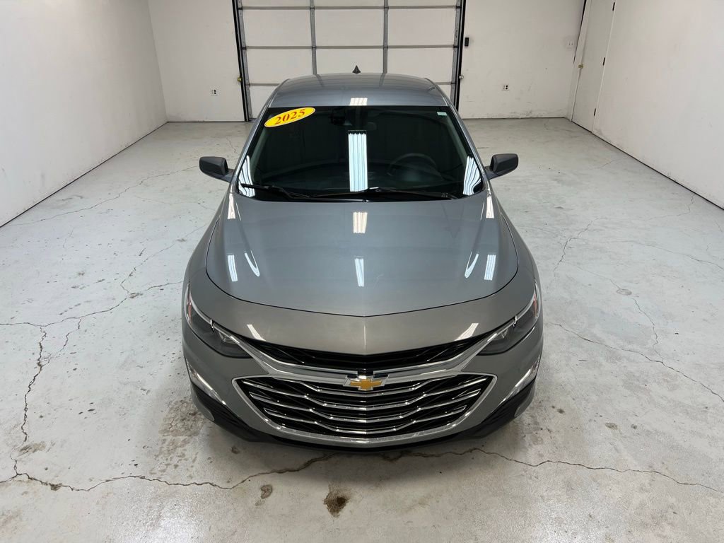 Used 2025 Chevrolet Malibu LS FWD image 7