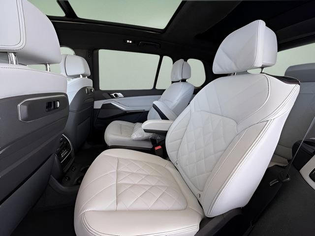 Certified 2026 BMW X7 xDrive40i image 32