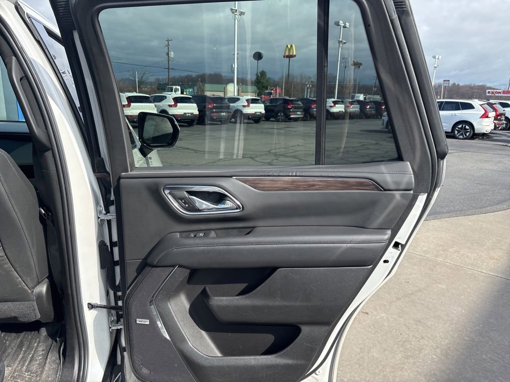 Used 2021 Chevrolet Tahoe LT w/ Rear Media and Nav Package image 41