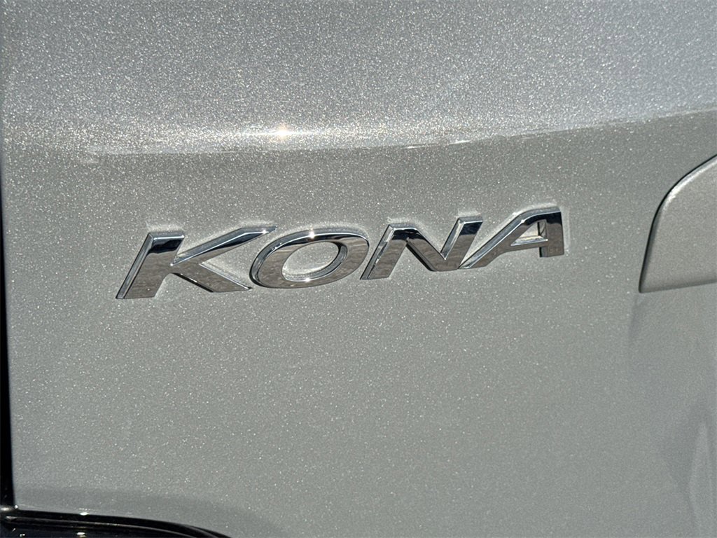 Used 2023 Hyundai Kona SEL image 11