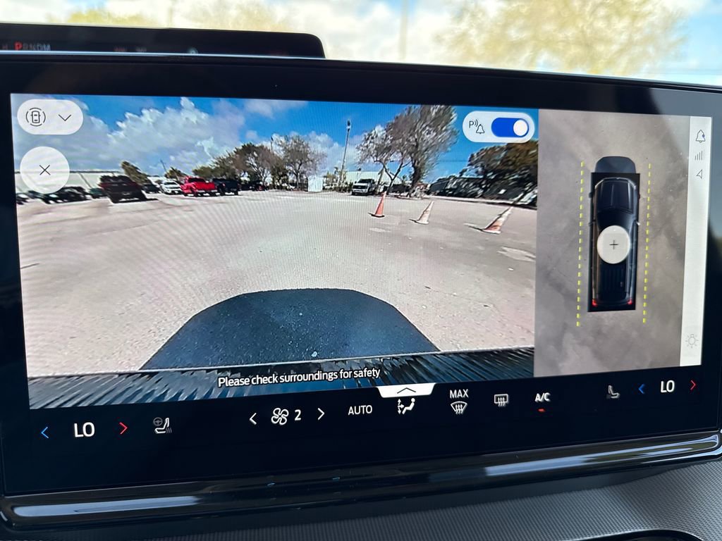 New 2026 Ford Expedition Active image 27