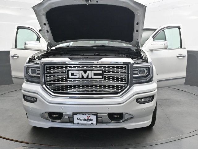Used 2017 GMC Sierra 1500 Denali w/ Denali Ultimate Package AWD/4WD image 42