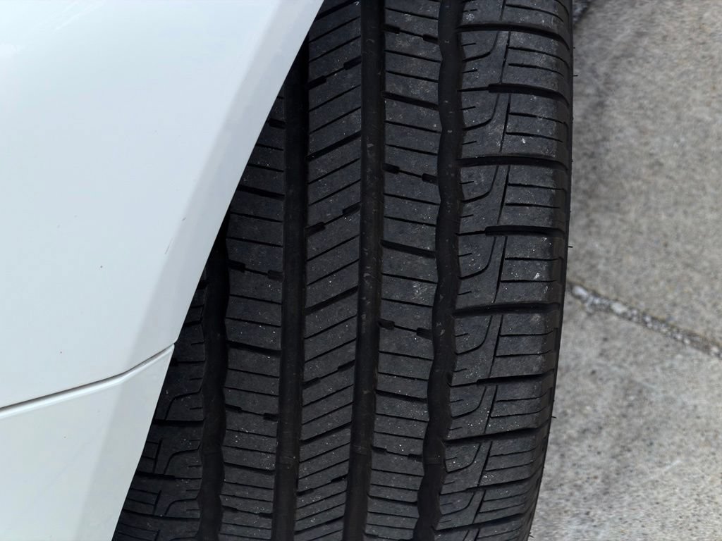 Used 2018 Honda Accord Touring image 11